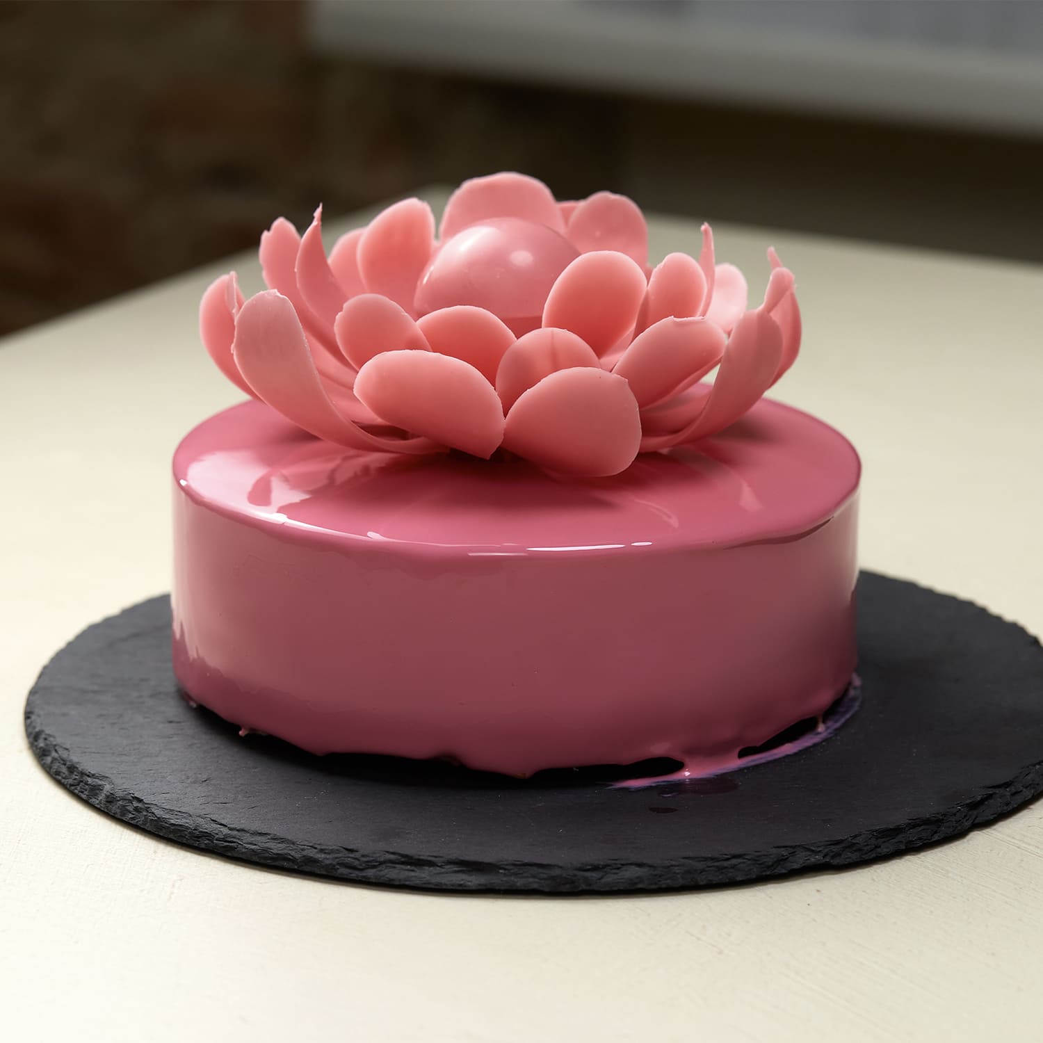Pink Iris Flower | Online Cake Decorating Lesson - Alona Cake School